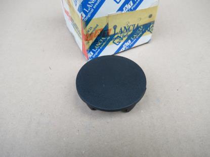 183573960 Plug voorstoelen