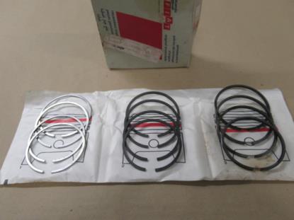 1900958 Zuigerveren set