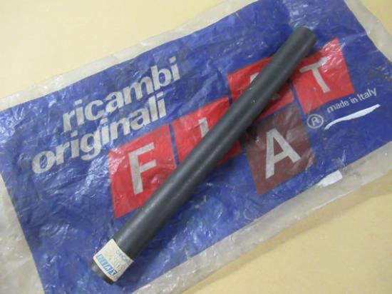 4208620 Koelslang op de waterpomp