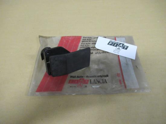 4277128 Slot motorkap