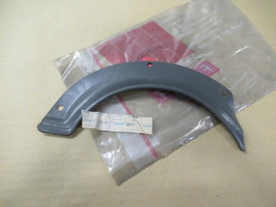 4401097 Koplamp frame