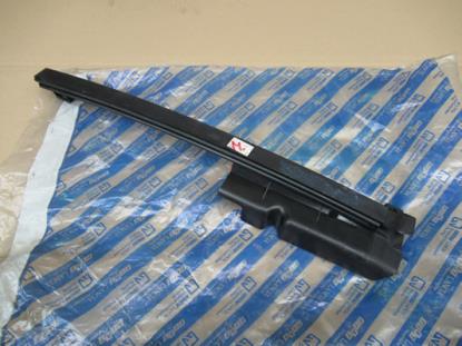 46511410 Raamgeleider rechtsvoor