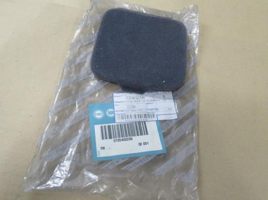 735402296 Plug kofferbakbekleding