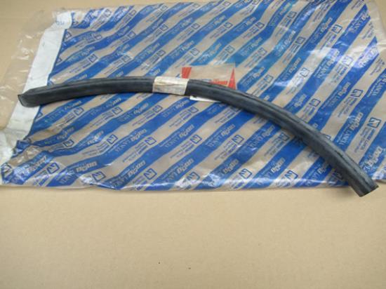 7699878 Sierstuk b-stijl rechterzijde