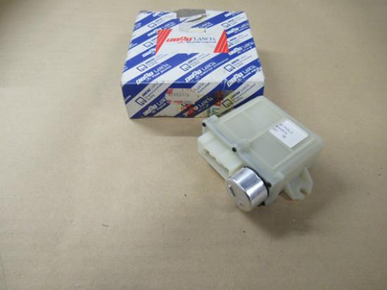 82445076 Schakelaar 12v