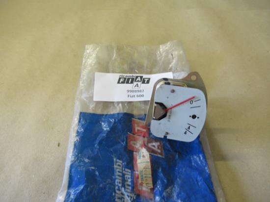 9908987 Brandstof meter