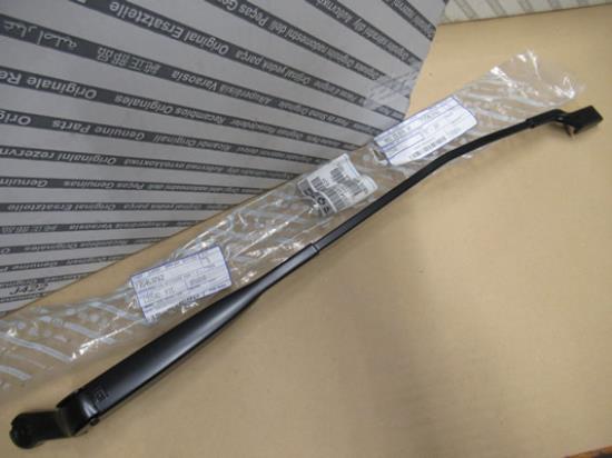 735453762 Ruitenwisserarm rechts